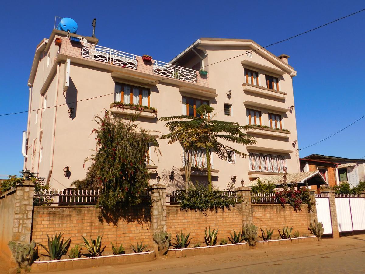 Antsirabe Hotel Экстерьер фото